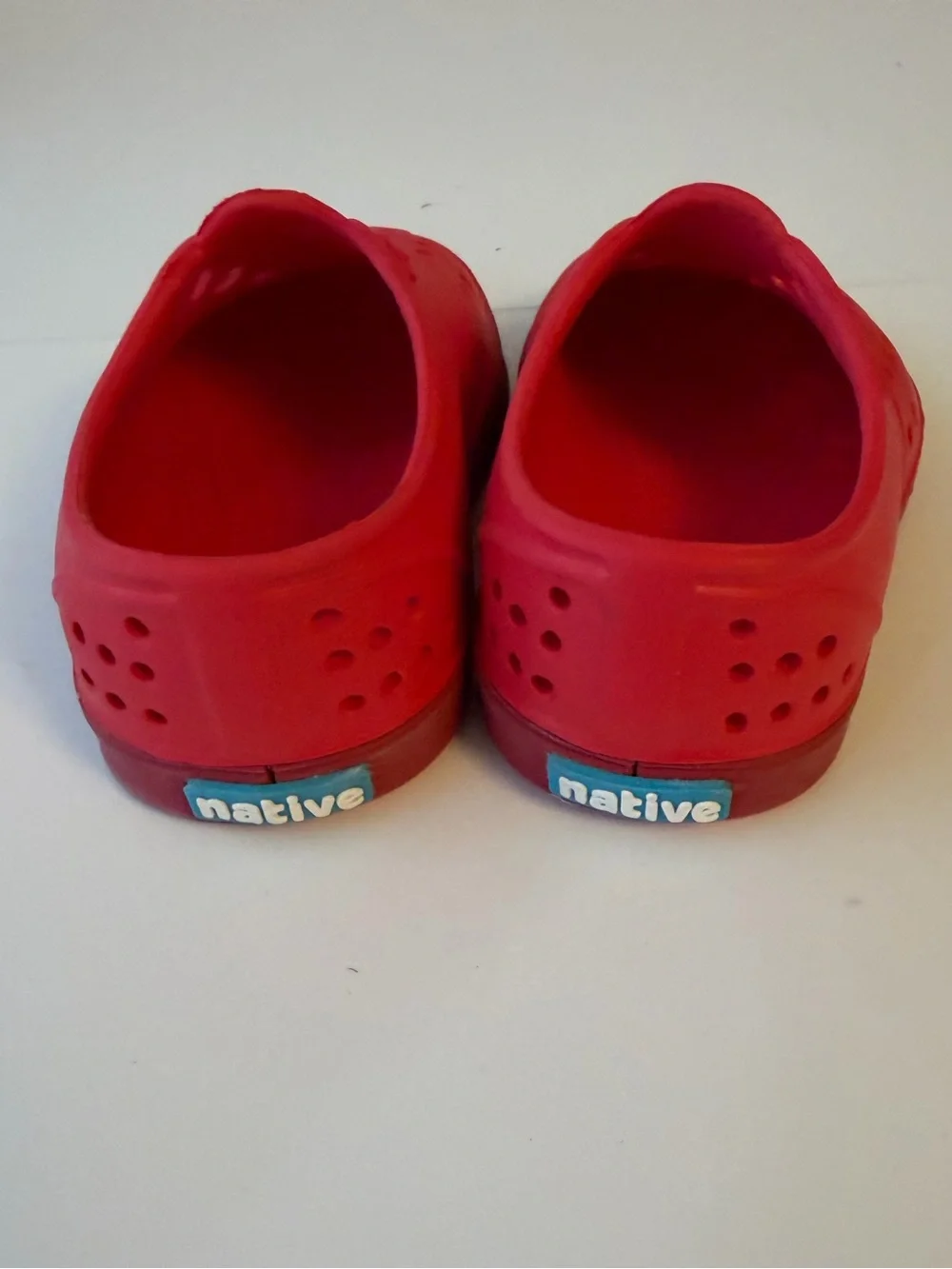 native toddler shoe miller torch red solid size 5 toddler water slip on